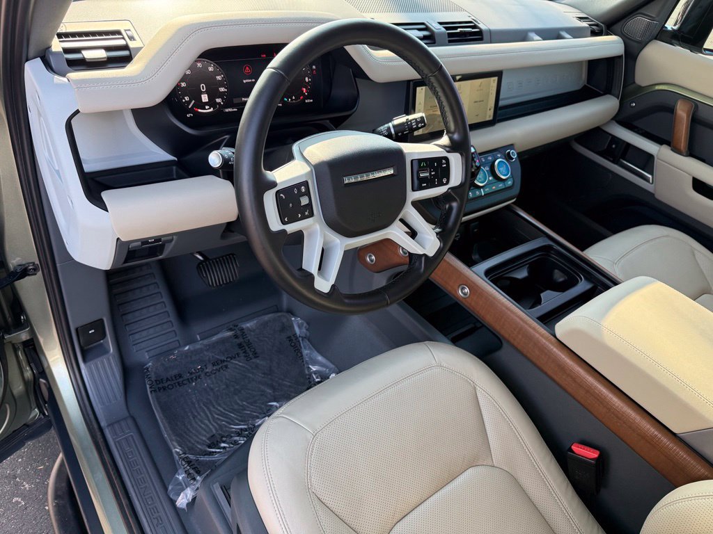 Used 2024 Land Rover Defender 110 S AWD/4WD image 9