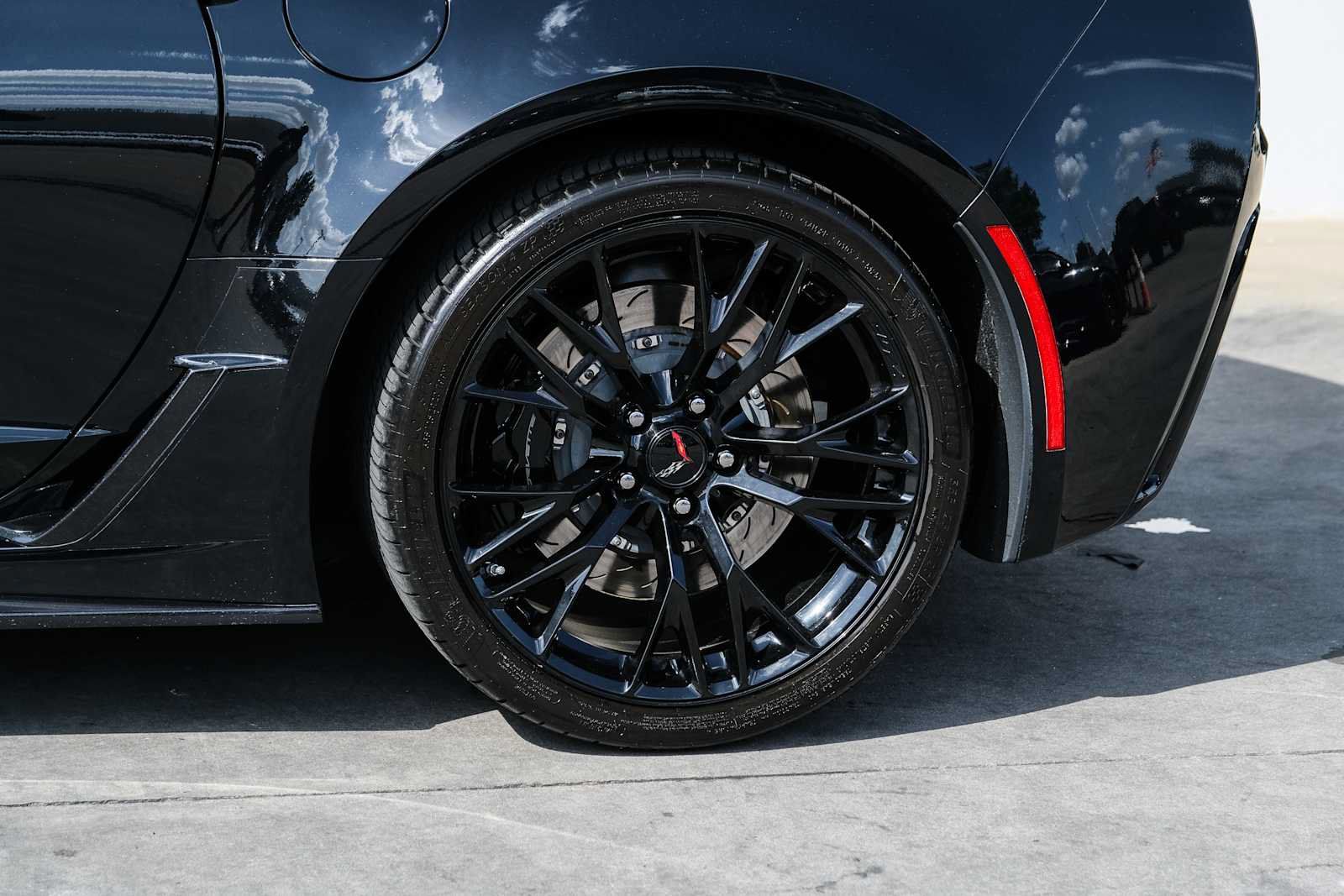 Used 2016 Chevrolet Corvette Z06 w/ 2LZ Preferred Equipment Group RWD image 20