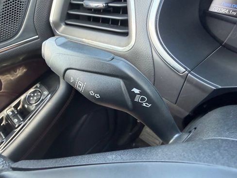 Used 2020 Ford Edge Titanium w/ Equipment Group 301A FWD image 19