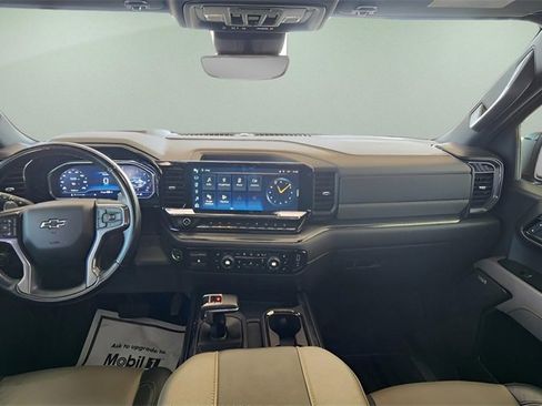 Used 2025 Chevrolet Silverado 1500 ZR2 w/ Technology Package image 21
