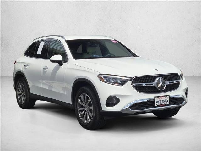 Certified 2026 Mercedes-Benz GLC 300 image 3