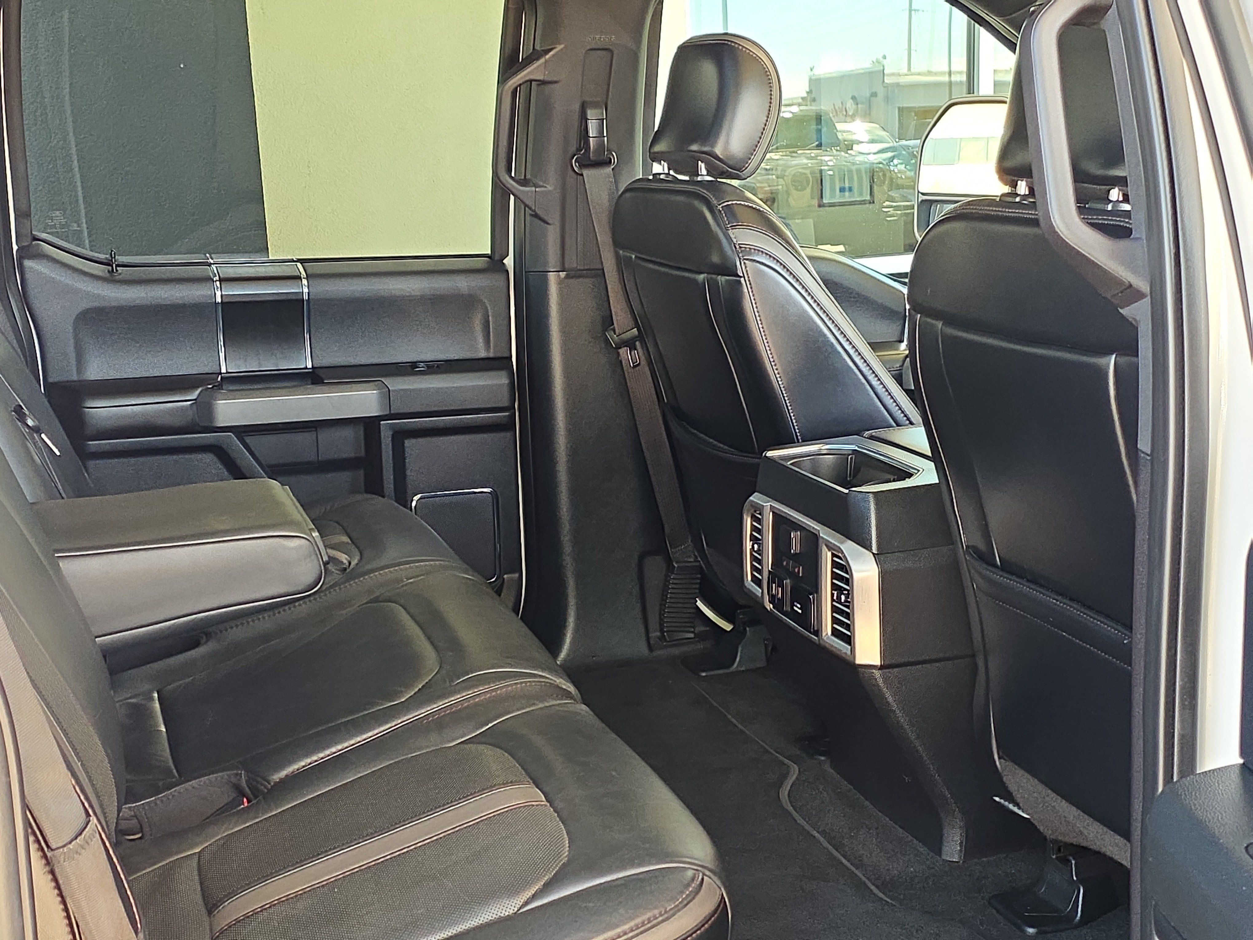 Used 2019 Ford F150 Platinum w/ Equipment Group 701A Luxury AWD/4WD image 29