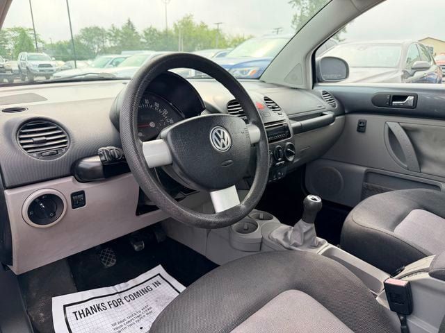 Used 2004 Volkswagen Beetle GLS FWD image 9