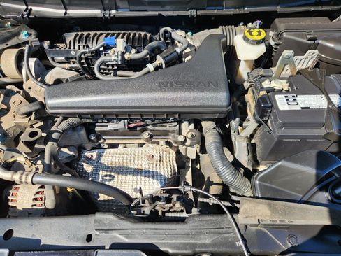 Used 2019 Nissan Rogue SV FWD image 17