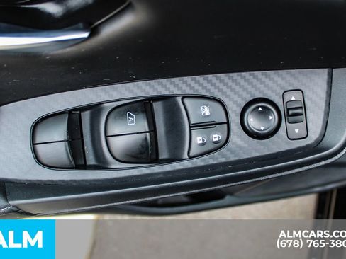 Used 2025 Nissan Sentra SV w/ All-Weather Package image 40