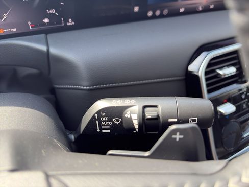 New 2026 Nissan Armada SV image 27