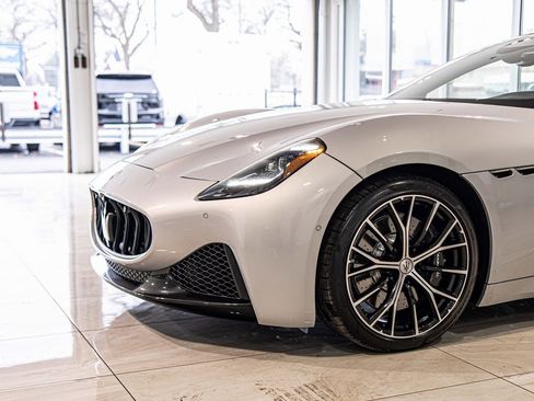 New 2026 Maserati GranCabrio Modena image 4