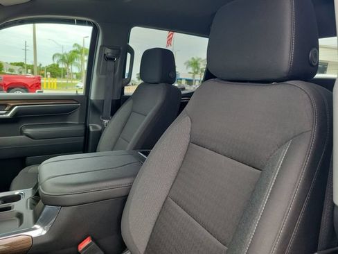 Used 2024 Chevrolet Silverado 1500 RST AWD/4WD image 15