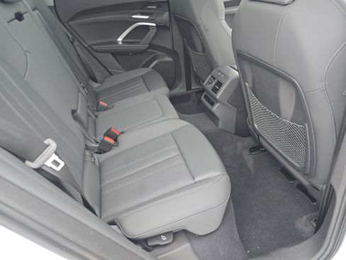 New 2025 Audi Q5 Premium Plus image 16