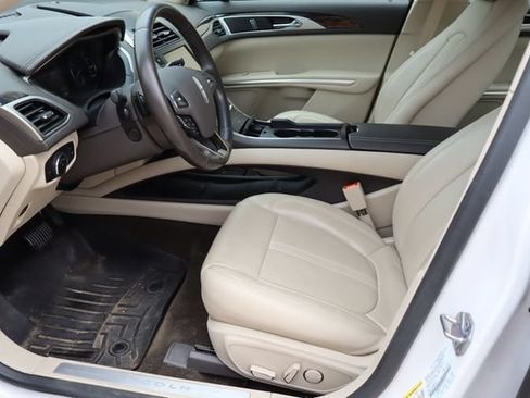 Used 2016 Lincoln MKZ w/ Equipment Group 300A Reserve FWD image 16