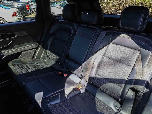 Used 2024 Lincoln Nautilus Reserve w/ Equipment Group 202A image 22