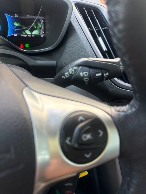 Used 2018 Ford C-MAX SE w/ Equipment Group 202A FWD image 21