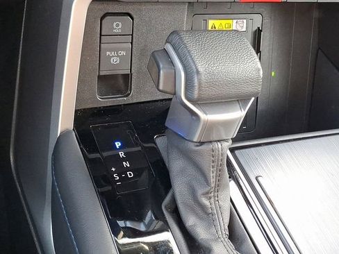 Used 2024 Toyota Sequoia Platinum AWD/4WD image 16