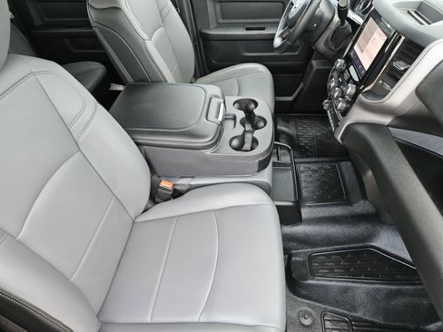 New 2025 RAM 3500 Tradesman w/ Chrome Appearance Group image 15