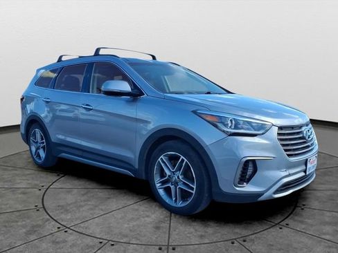 Used 2017 Hyundai Santa Fe Limited AWD/4WD image 3