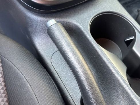 Certified 2025 Kia Soul LX image 21