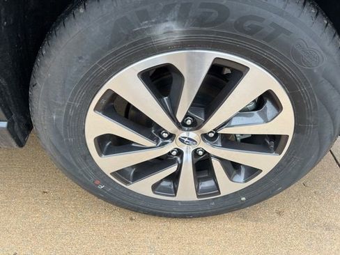 Used 2025 Subaru Outback image 10