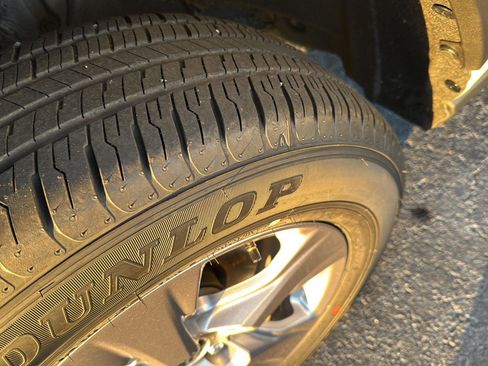 Used 2025 Toyota RAV4 XLE image 37