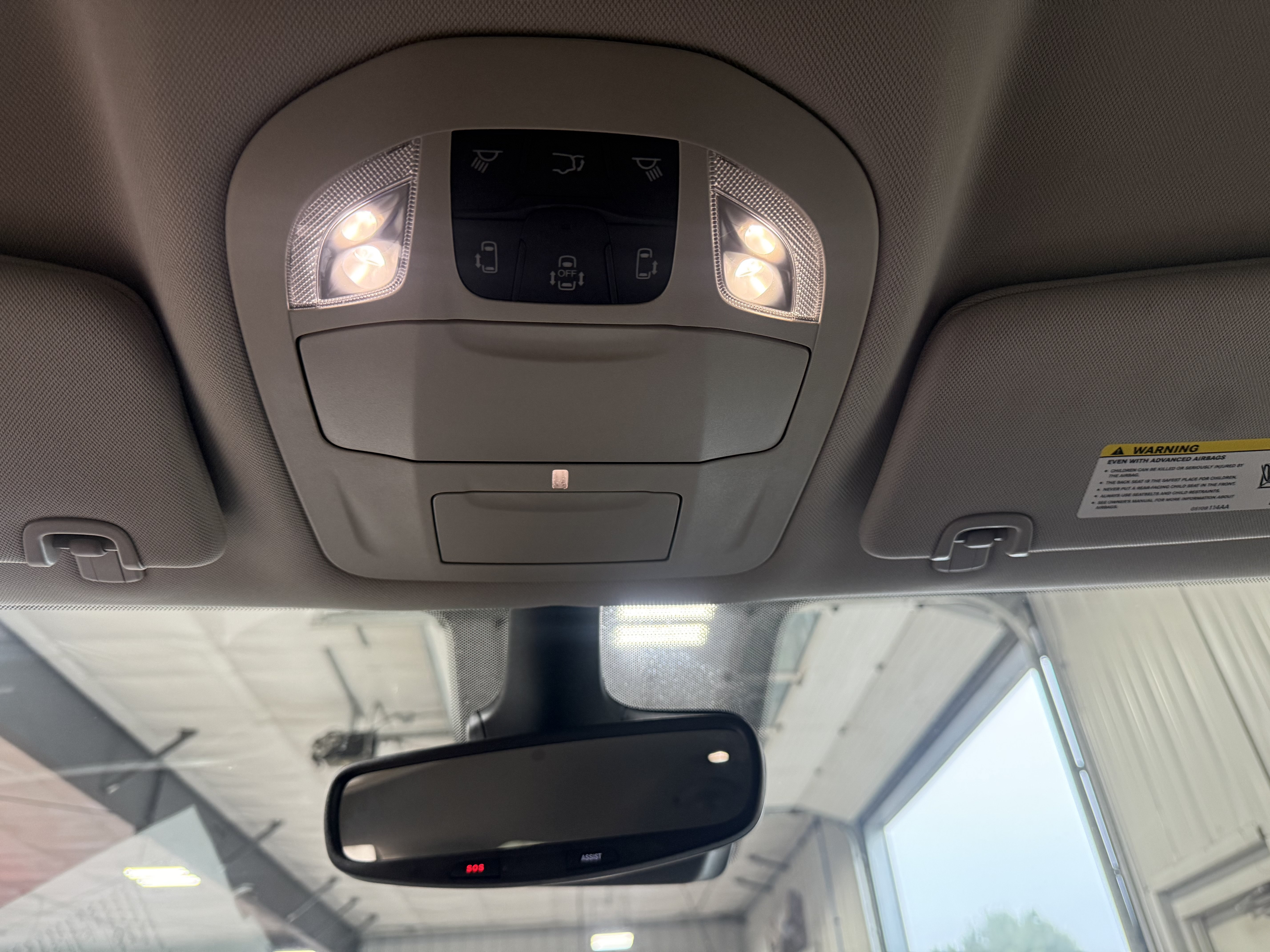 Used 2024 Chrysler Pacifica Touring-L w/ Uconnect Theater Family Group AWD/4WD image 22