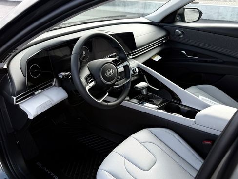 New 2026 Hyundai Elantra Limited image 8