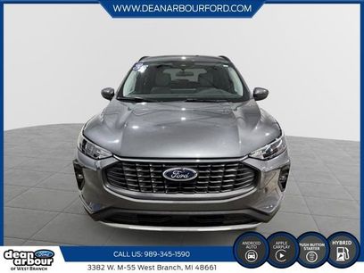 Certified 2025 Ford Escape SE w/ Class II Trailer Tow Package