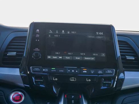 Used 2024 Honda Odyssey EX-L image 13