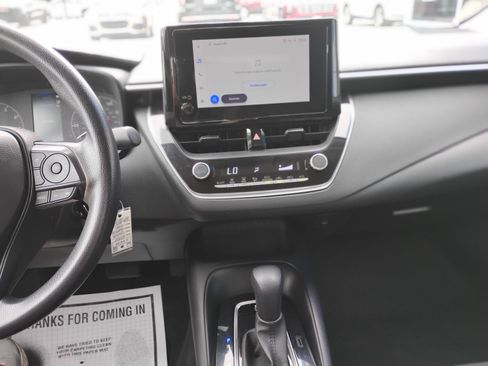 Used 2024 Toyota Corolla LE FWD image 16