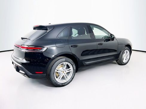 New 2026 Porsche Macan Base image 9