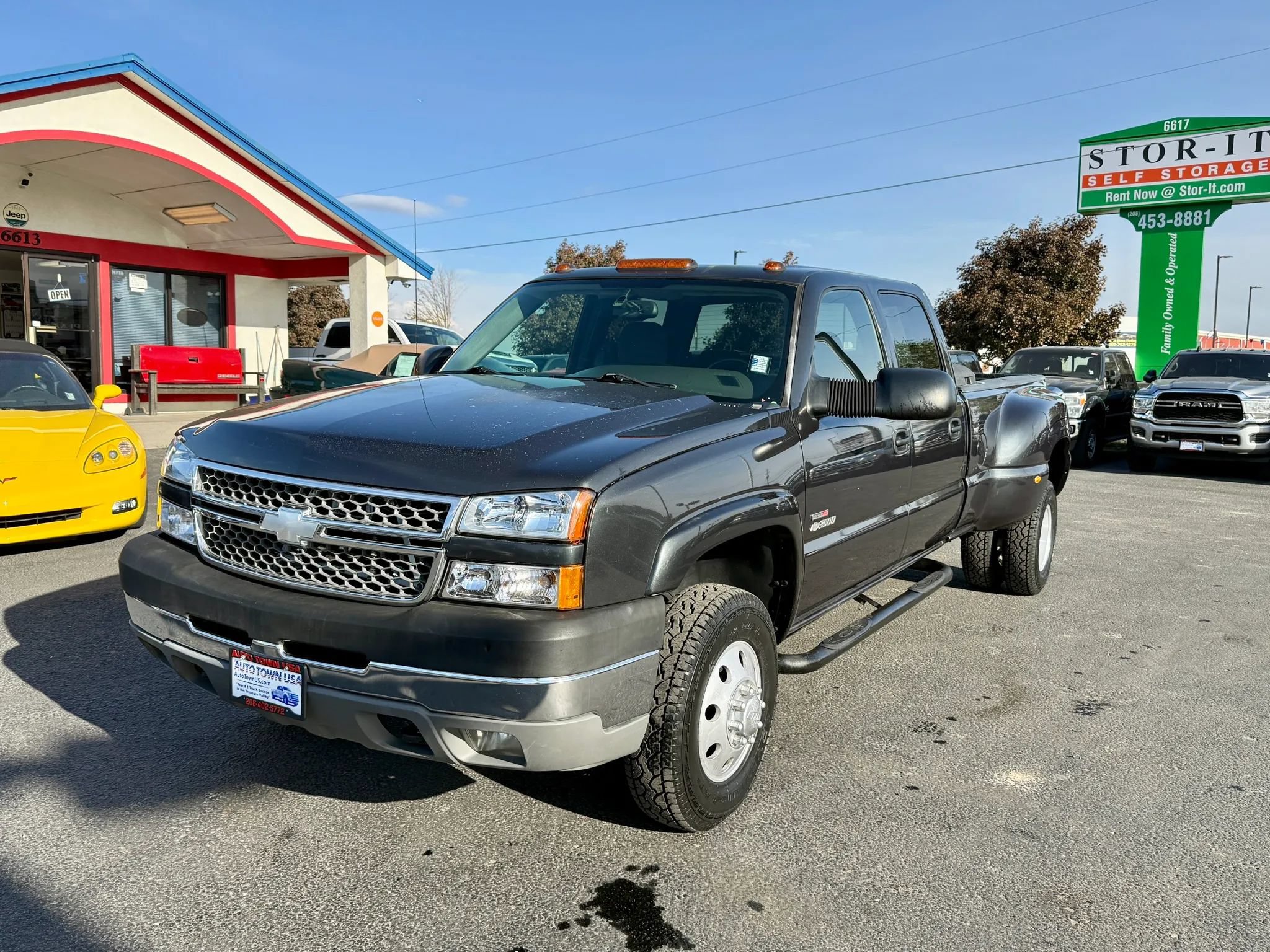 Used 2005 Chevrolet Silverado 3500 LS w/ Heavy-Duty Power Package AWD/4WD image 1