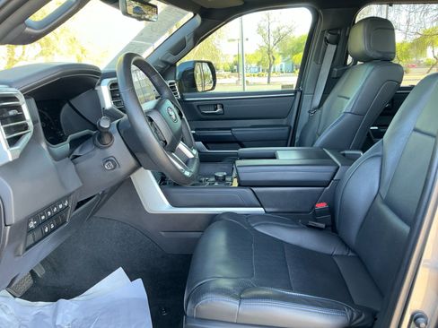 Used 2024 Toyota Tundra Platinum AWD/4WD image 14