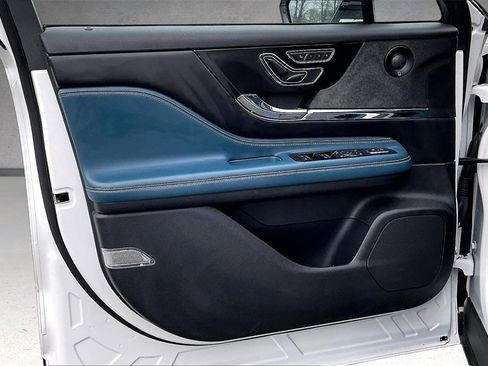 Used 2020 Lincoln Corsair Reserve w/ Elements Package image 20