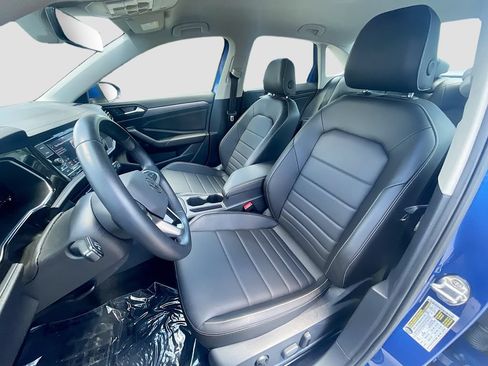 Used 2023 Volkswagen Jetta SE FWD image 20
