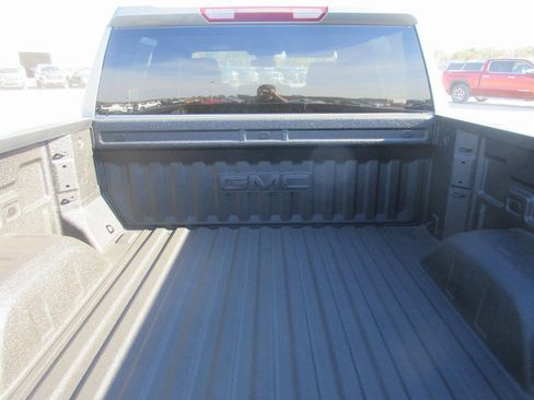 New 2026 GMC Sierra 1500 Elevation image 7