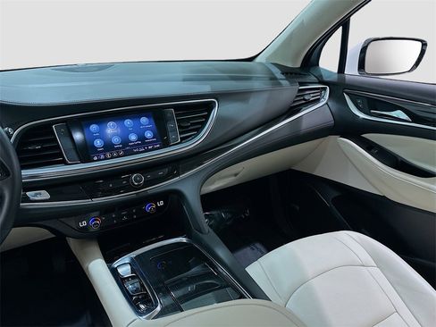Used 2024 Buick Enclave Essence w/ Experience Buick Package image 24