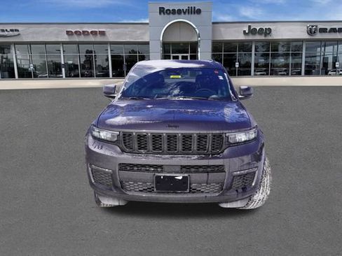 New 2025 Jeep Grand Cherokee L Limited w/ Black Appearance Package image 8