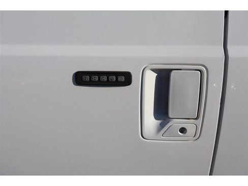 Used 2014 Ford F250 Lariat w/ Chrome Package image 40