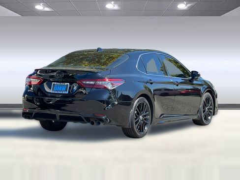 Used 2024 Toyota Camry XSE FWD image 8