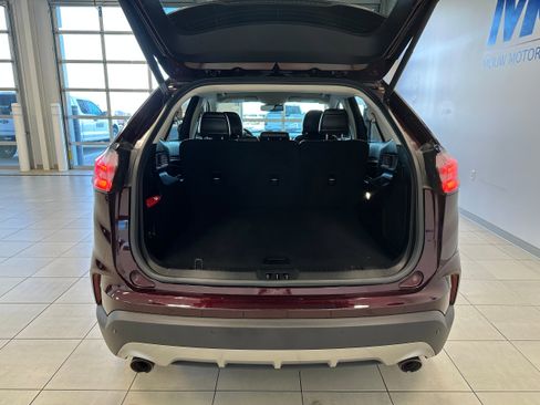 Used 2019 Ford Edge Titanium w/ Cold Weather Package image 7