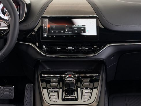 New 2026 Aston Martin DBX 707 AWD/4WD image 14