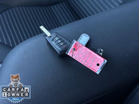 Used 2024 Toyota Camry SE image 25