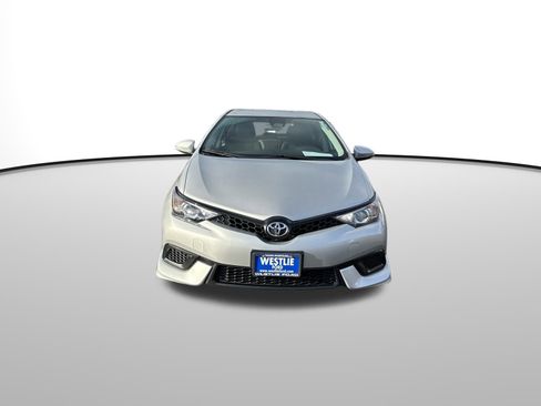 Used 2017 Toyota Corolla iM image 8