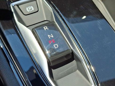 Used 2022 Audi e-tron GT Premium Plus AWD/4WD image 18