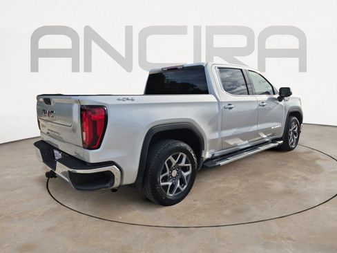 Used 2022 GMC Sierra 1500 SLT AWD/4WD image 9
