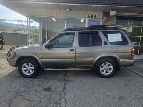 Used 2003 Nissan Pathfinder SE image 6