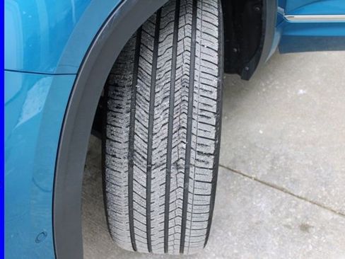 Used 2024 Volkswagen Atlas Cross Sport SEL Premium R-Line image 13