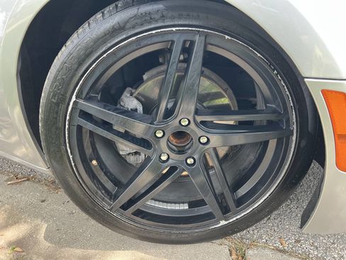 Used 2019 Chevrolet Camaro LT image 9