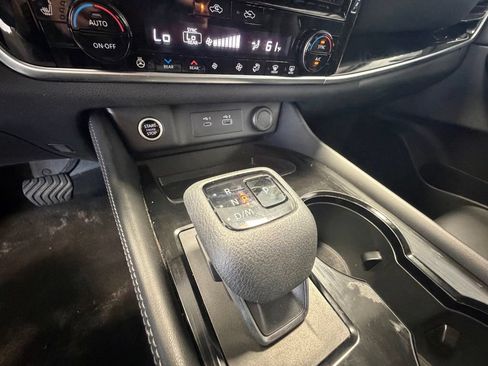 Used 2023 Nissan Rogue SL AWD/4WD image 29