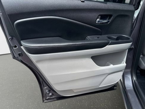 Used 2018 Honda Pilot Elite image 12