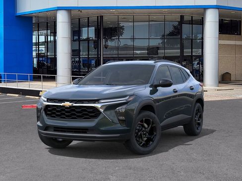 New 2026 Chevrolet Trax LT image 6