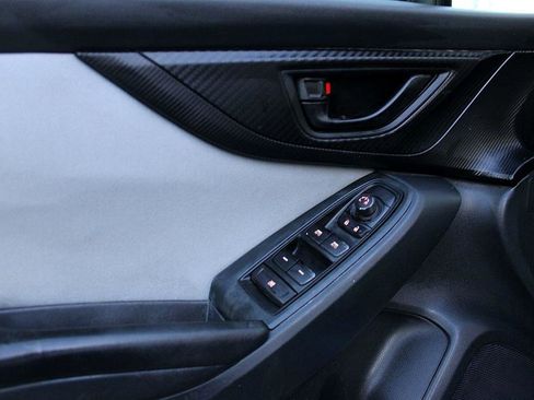 Used 2019 Subaru Crosstrek 2.0i Premium image 9